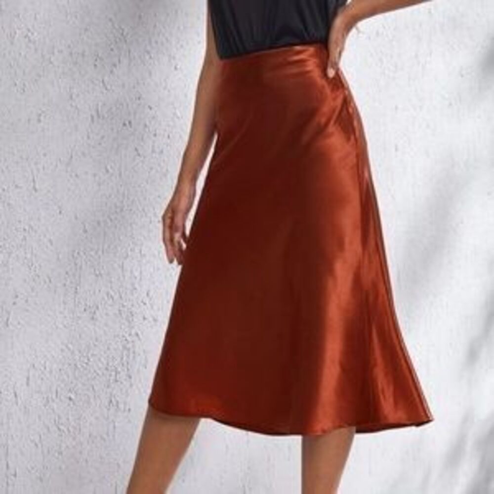 Luxe Black Zipper Satin Midi Slip Skirt - Picture 3 of 5
